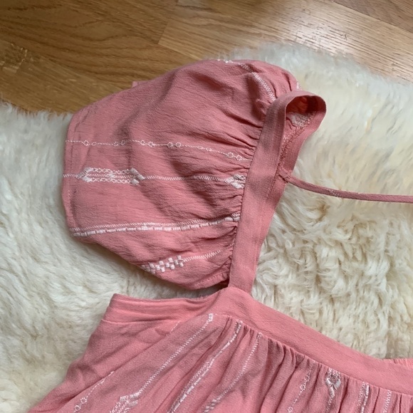 LUSH💕Malva Mauve Dusty Rose Embroidered Blouse - Picture 4 of 8